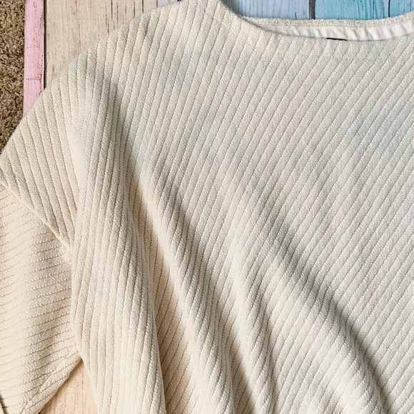 Free people cream oversized cropped sweater - Picture 3 of 7